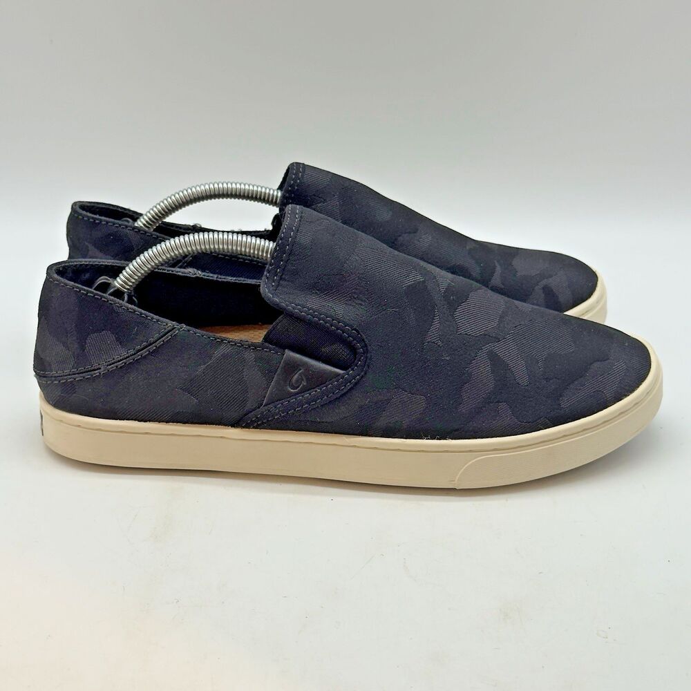 OluKai Pehuea Pa‘I Slip On Loafers Women's 9 Black on Black Camouflage Coastal